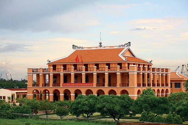 Khách sạn gần Bến Nhà Rồng - Khởi nguồn hành trình lịch sử