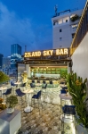 22Land Sky Bar